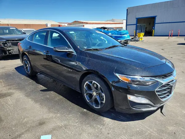 1G1ZD5ST0NF182490 — 2022 Chevrolet Malibu, фото 4 с аукциона Copart 28.09.2026, Механические повреждения