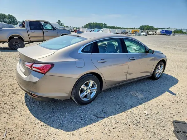 1G1ZD5ST5NF134774 — 2022 Chevrolet Malibu, фото 3 с аукциона Copart, Боковая часть