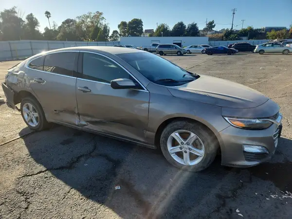 1G1ZD5ST8NF193205 — 2022 Chevrolet Malibu, фото 4 с аукциона Copart, Боковая часть