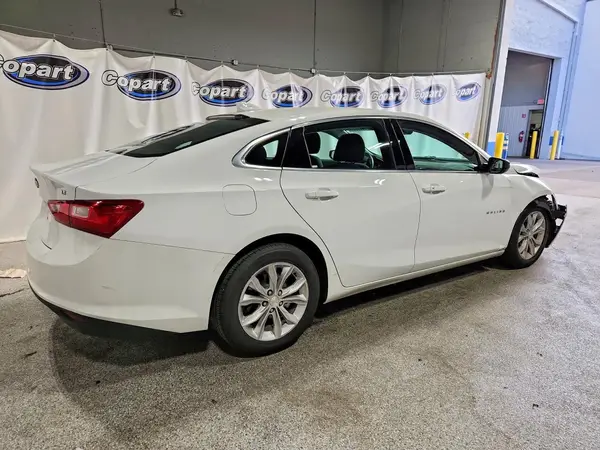 1G1ZD5ST0PF178765 — 2023 Chevrolet Malibu, фото 3 с аукциона Copart, Передняя часть