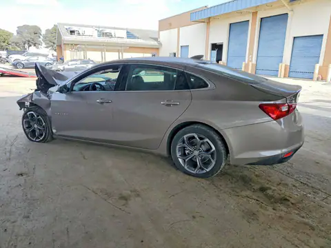 2023 Chevrolet Malibu VIN 1G1ZD5STXPF159639 фото 2