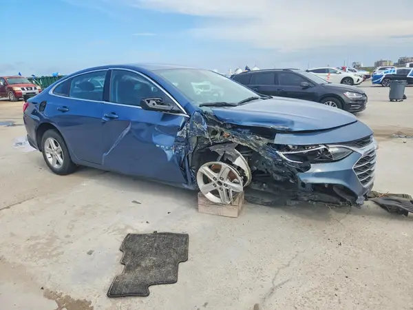1G1ZB5ST2RF187072 — 2024 Chevrolet Malibu, фото 4 с аукциона Copart, Передняя часть
