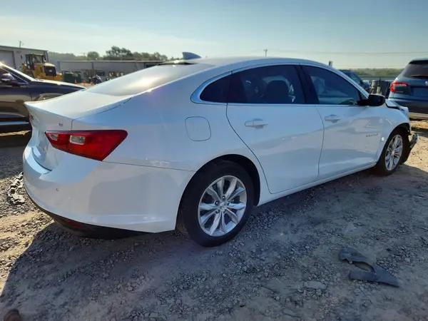 1G1ZD5ST0SF100530 — 2025 Chevrolet Malibu, фото 3 с аукциона Copart, Передняя часть
