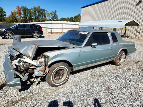 2G1AZ37K6B1413673 — 1981 Chevrolet Monte Carlo, Передняя часть, фото до ремонта
