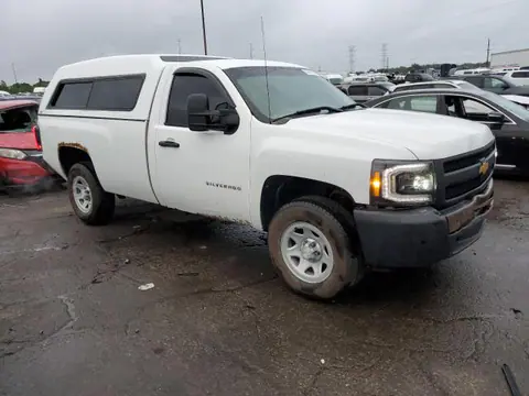 2010 CHEVROLET SILVERADO C1500 VIN 1GCPCPEX9AZ284701 фото 4