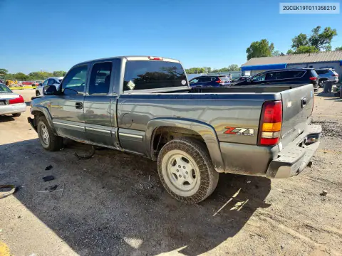 2001 Chevrolet Silverado K1500 VIN 2GCEK19T011358210 фото 2
