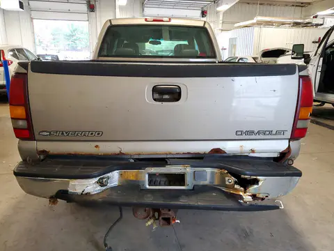 2001 Chevrolet Silverado K2500 Heavy Duty VIN 1GCHK23U31F142087 фото 6