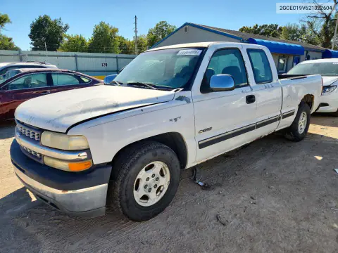 2002 Chevrolet Silverado C1500 VIN 2GCEC19V621322604 фото 1