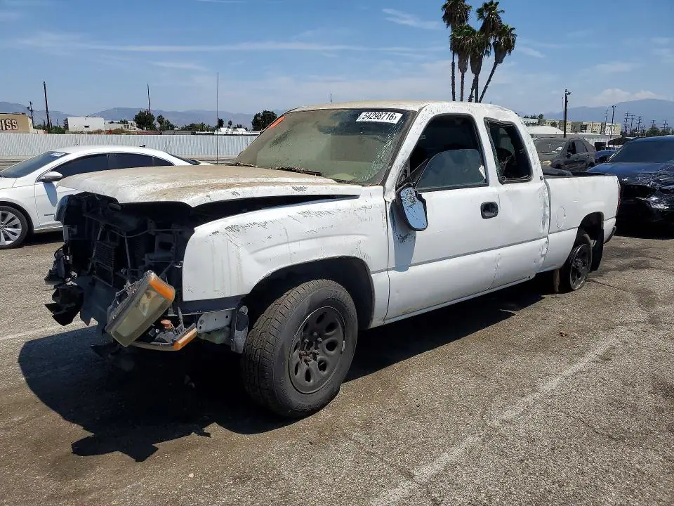 2GCEC19V151350962 Chevrolet Silverado 2005 — повреждение Разукомплектован, фото до ремонта