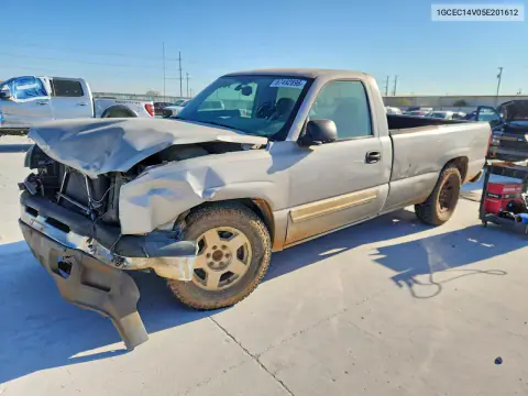 2005 Chevrolet Silverado C1500 VIN 1GCEC14V05E201612 фото 1
