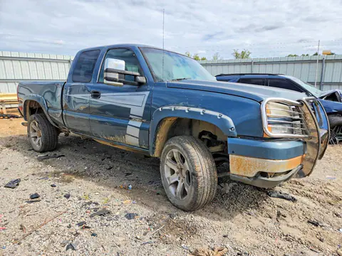 2007 CHEVROLET SILVERADO VIN 1GCHK29U57E135521 фото 4