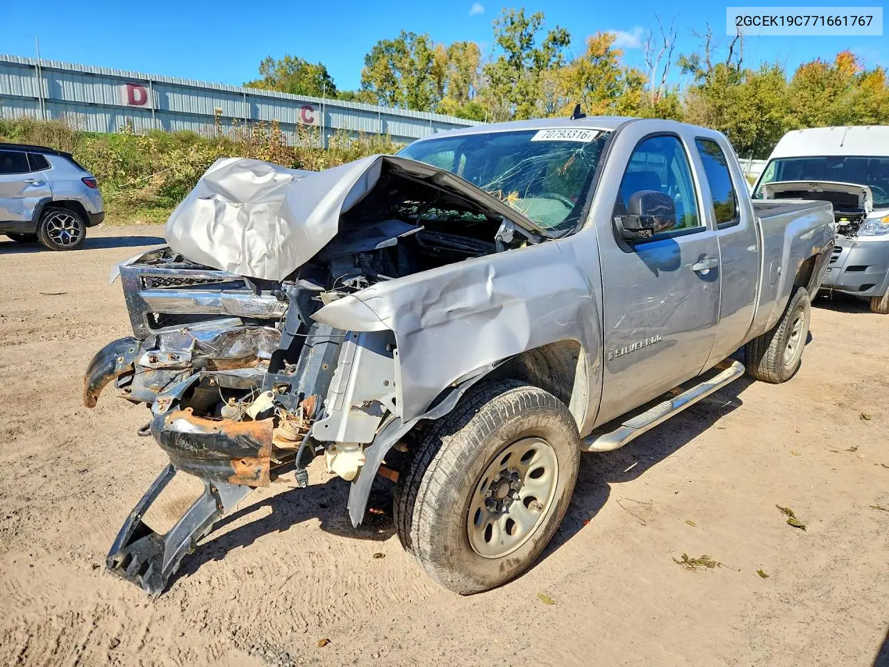 2007 Chevrolet Silverado K1500 VIN 2GCEK19C771661767 фото 1