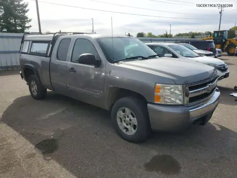 2007 Chevrolet Silverado K1500 VIN 1GCEK19C67Z630288 фото 4