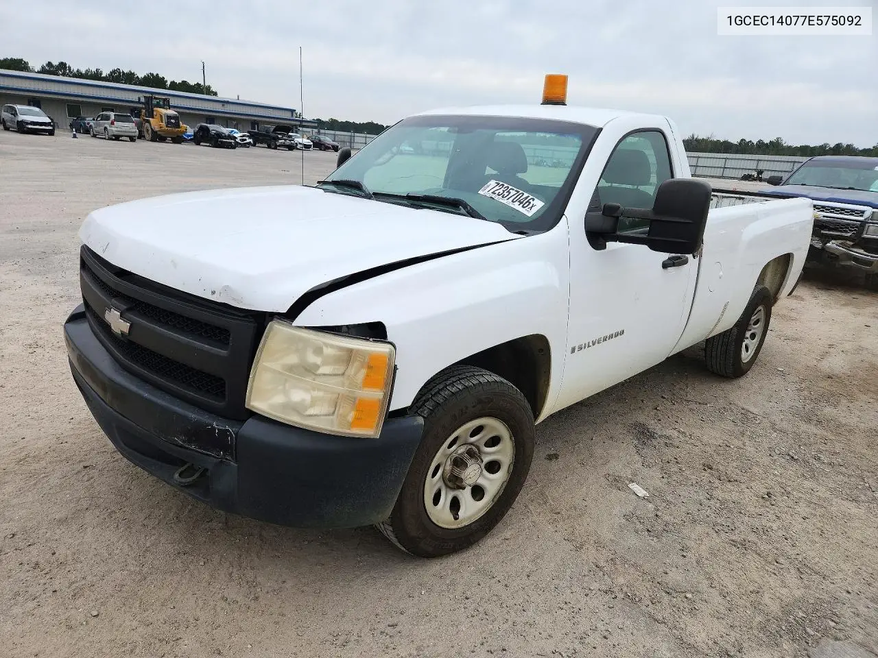 2007 Chevrolet Silverado C1500 VIN 1GCEC14077E575092 фото 1
