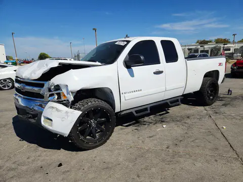 2GCEK190X81325876 — 2008 Chevrolet Silverado, Передняя часть (Front End), фото до ремонта