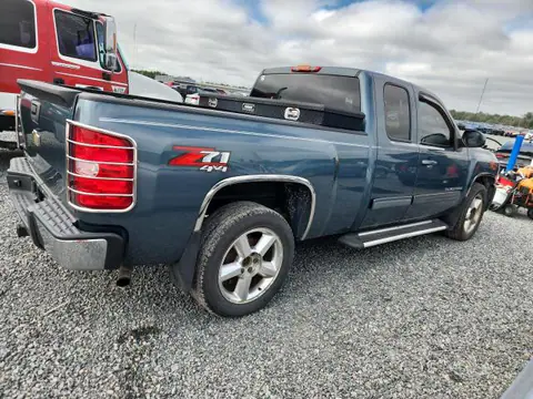 2009 CHEVROLET SILVERADO VIN 1GCEK290X9Z270215 фото 3