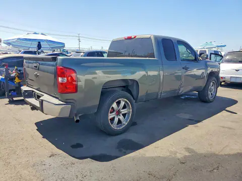 2011 CHEVROLET SILVERADO VIN 1GCRCREA8BZ452815 фото 3