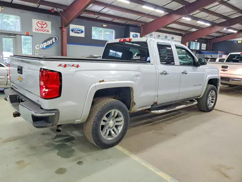 2014 Chevrolet Silverado VIN 1GCVKREC6EZ107175 фото 3