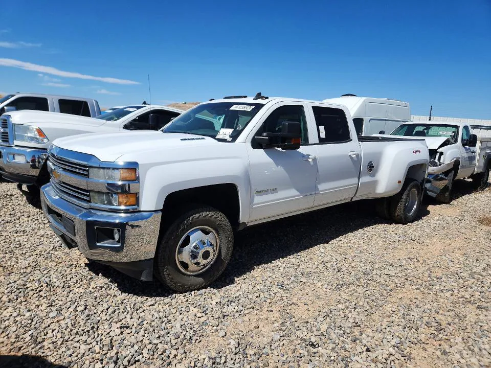 2015 Chevrolet Silverado VIN 1GC4KZC82FF561016 фото 1