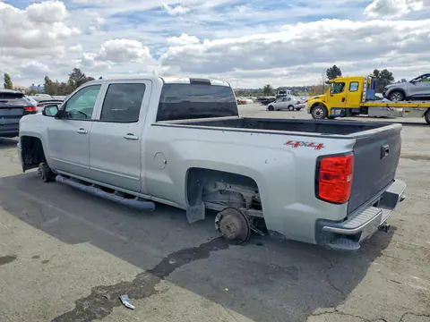 2015 Chevrolet Silverado VIN 3GCUKREH4FG125540 фото 2