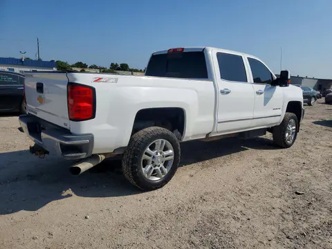 2016 CHEVROLET SILVERADO VIN 1GC1KWE8XGF301754 фото 3