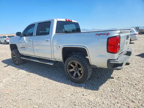 2016 Chevrolet Silverado VIN 3GCUKREC7GG102324 фото 2