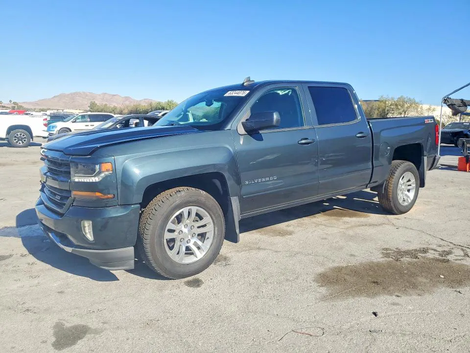 2017 Chevrolet Silverado VIN 3GCUKREC5HG338438 фото 1