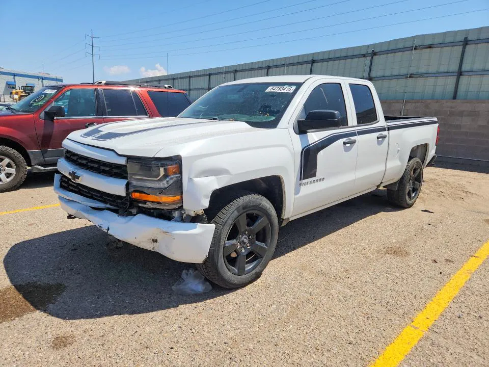 2017 Chevrolet Silverado VIN 1GCRCPEH2HZ360190 фото 1