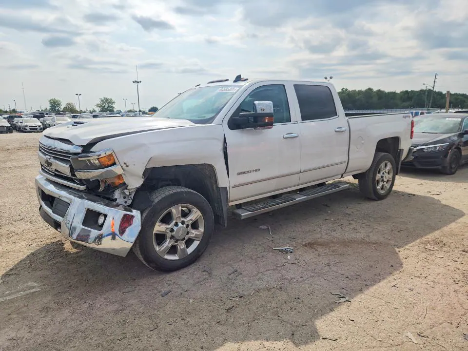 2017 CHEVROLET SILVERADO VIN 1GC1KWEG9HF201573 фото 1