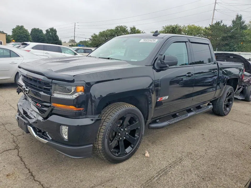 2017 CHEVROLET SILVERADO VIN 3GCUKREC8HG373913 фото 1