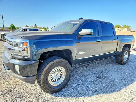 3GCPCTEC1HG275023 — 2017 Chevrolet Silverado, Задняя часть, фото до ремонта