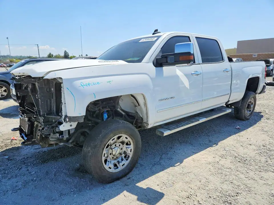 1GC1KVEY1JF157710 Chevrolet Silverado 2018 — повреждение Передняя часть, фото до ремонта