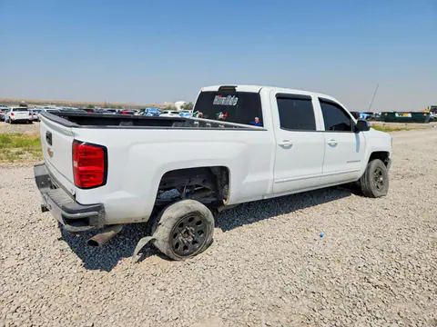2018 Chevrolet Silverado VIN 1GCUKREC0JF250100 фото 3