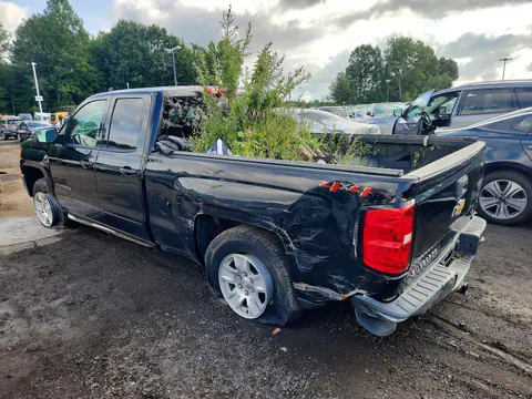 2018 Chevrolet Silverado VIN 1GCVKREC0JZ242811 фото 2