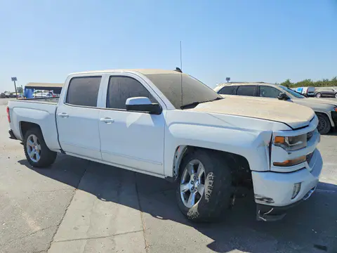 2018 Chevrolet Silverado VIN 3GCUKREC3JG297829 фото 4
