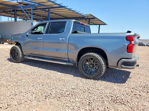 2019 Chevrolet Silverado VIN 1GCUYHELXKZ251215 фото 2