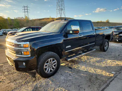1GC4KYEY3KF156395 — 2019 Chevrolet Silverado, Задняя часть (Rear End), фото до ремонта