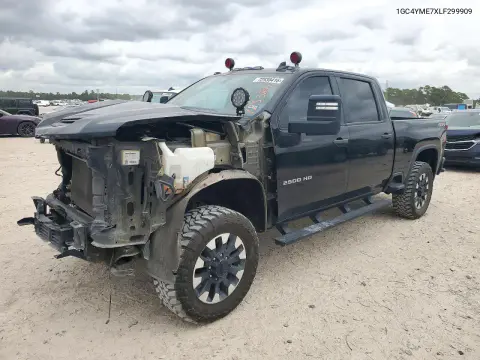 1GC4YME7XLF299909 — 2020 Chevrolet Silverado, Передняя часть, фото до ремонта