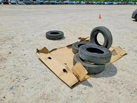 1GCPYCEF4MZ232964 — 2021 Chevrolet Silverado, Повреждения со всех сторон, фото до ремонта