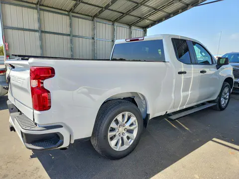 2022 Chevrolet Silverado VIN 1GCRABEKXNZ612736 фото 3