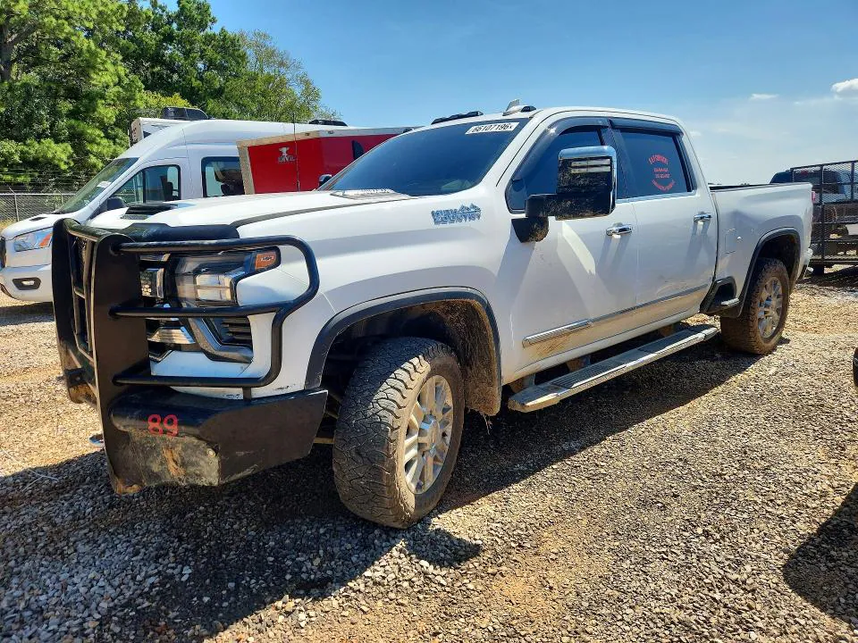 2024 Chevrolet Silverado VIN 2GC4YREY0R1138832 фото 1