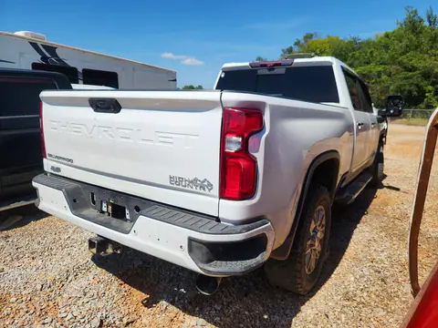 2024 Chevrolet Silverado VIN 2GC4YREY0R1138832 фото 3