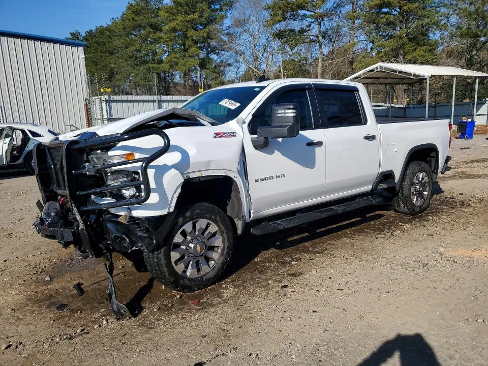 2024 CHEVROLET SILVERADO VIN 1GC4YME7XRF327037 фото 1
