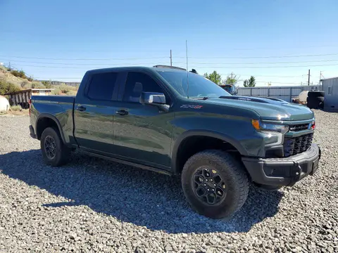 2025 Chevrolet Silverado VIN 3GCUKHE86SG149259 фото 4