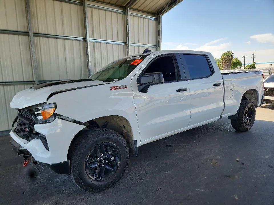 2025 Chevrolet Silverado VIN 3GCUKCE89SG366906 фото 1