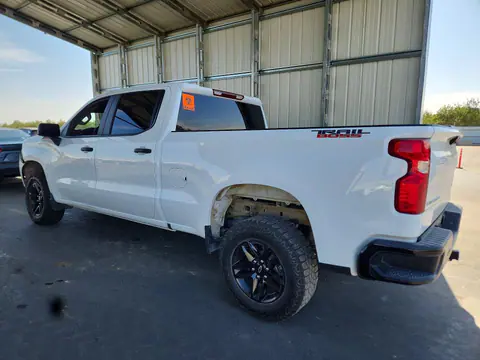 2025 Chevrolet Silverado VIN 3GCUKCE89SG366906 фото 2