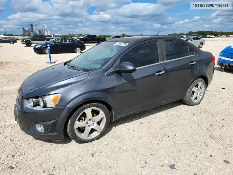 1G1JE5SB9D4186761 — 2013 Chevrolet Sonic, Мелкие вмятины и царапины, фото до ремонта