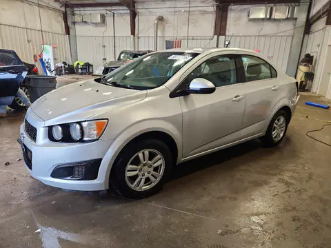 1G1JC5SG1E4101303 — 2014 Chevrolet Sonic, Задняя часть (Rear End), фото до ремонта