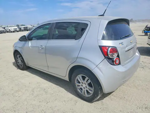 2014 Chevrolet Sonic VIN 1G1JC6SH0E4208325 фото 2