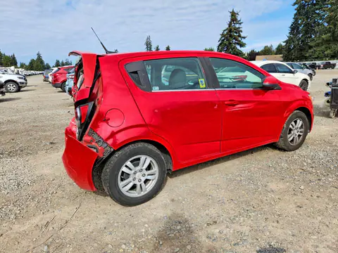 2014 Chevrolet Sonic VIN 1G1JC6SB0E4124999 фото 3